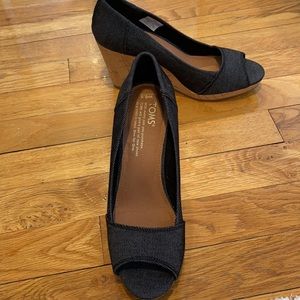 Toms Shoes Stella Wedge, Size 6.5